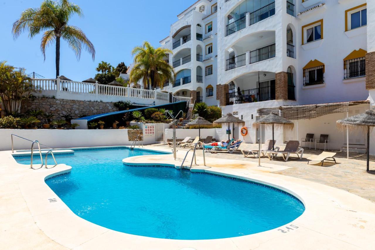 Sitio de Calahonda Spacious 2-Bedroom Apartment With Free Parking מראה חיצוני תמונה