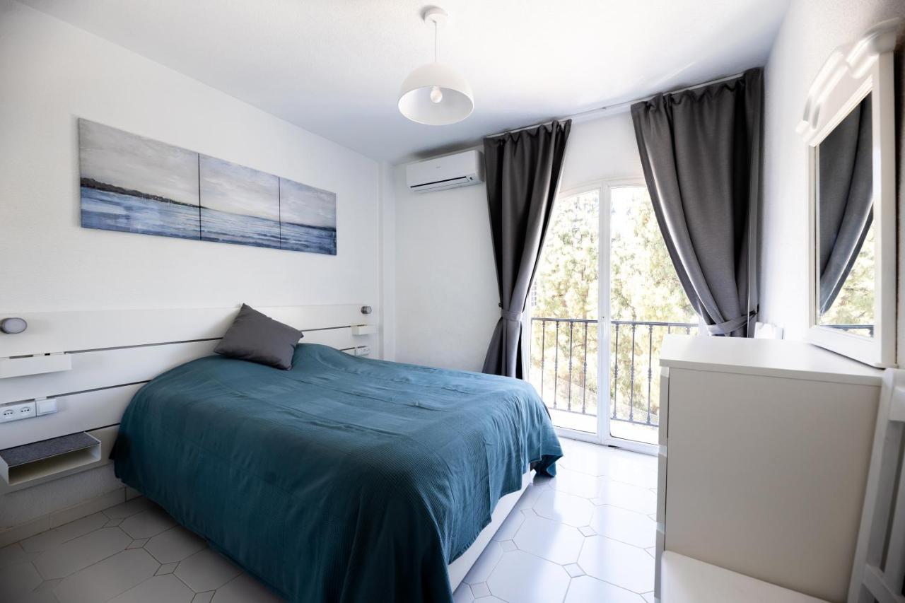 Sitio de Calahonda Spacious 2-Bedroom Apartment With Free Parking מראה חיצוני תמונה