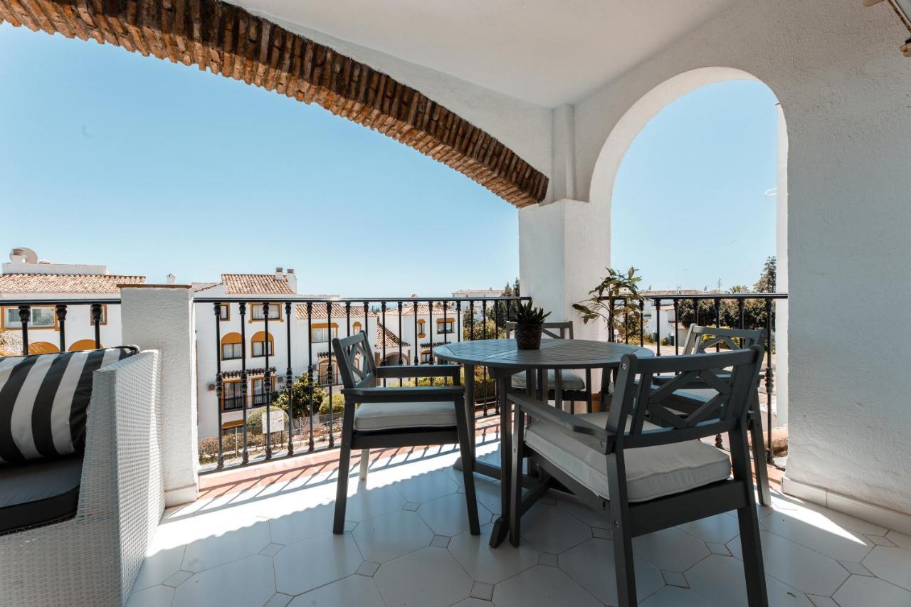 Sitio de Calahonda Spacious 2-Bedroom Apartment With Free Parking מראה חיצוני תמונה