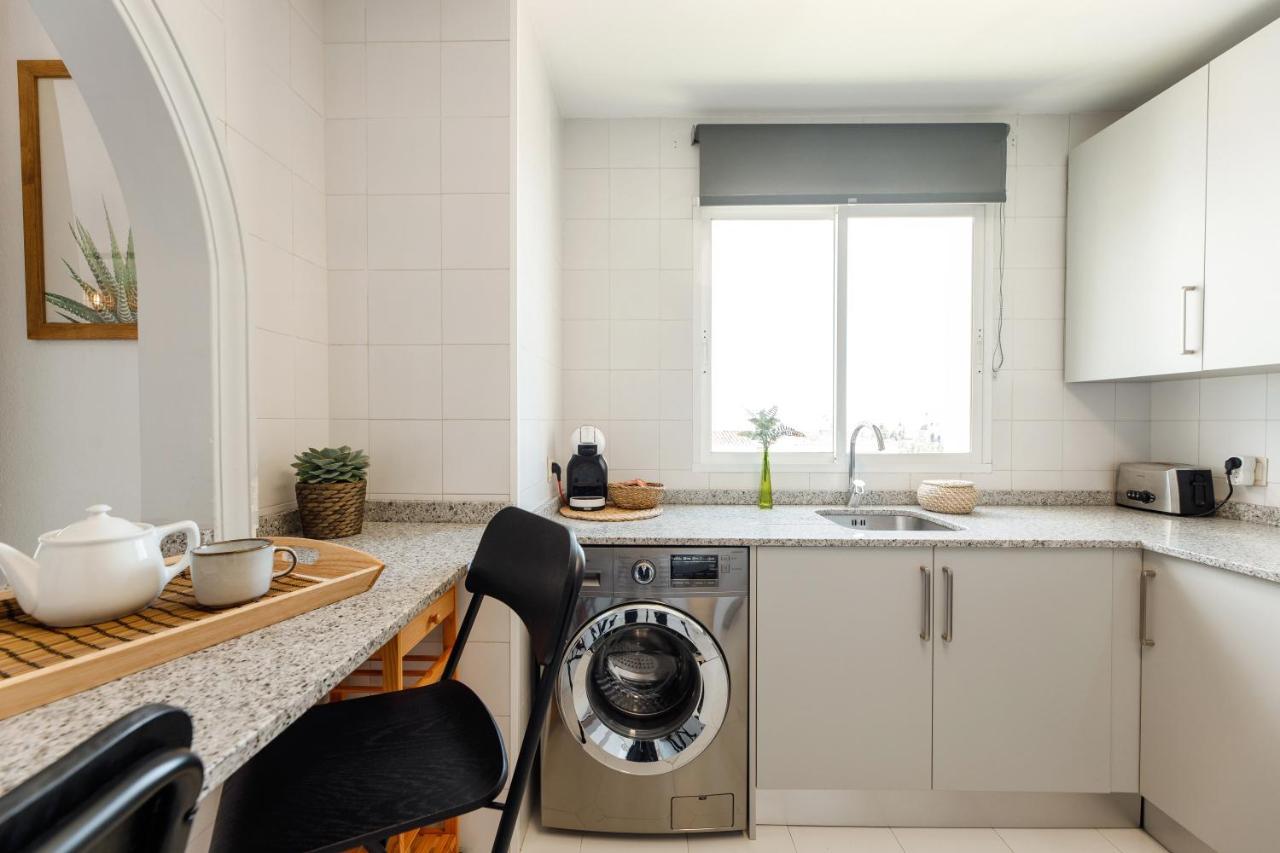Sitio de Calahonda Spacious 2-Bedroom Apartment With Free Parking מראה חיצוני תמונה